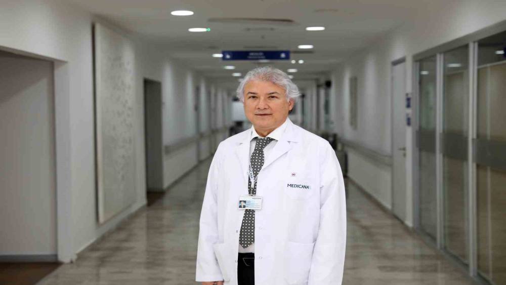 K&uuml;&ccedil;&uuml;k kesiyle koroner bypass ameliyatında daha hızlı iyileşme
