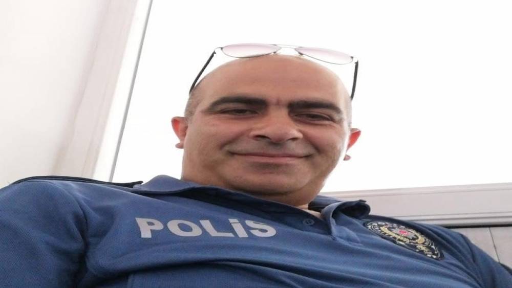 Polis memuru kene tutunması sonrası hayatını kaybetti
