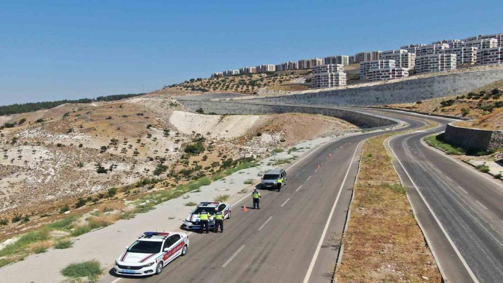 Kilis&rsquo;te drone destekli trafik denetimi
