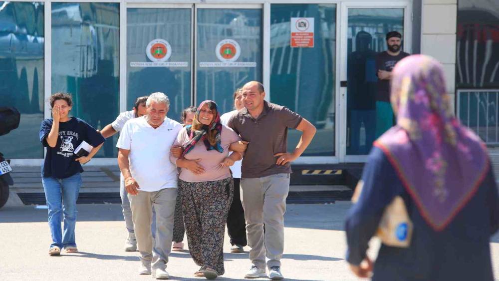 18 yaşındaki motosikletli gen&ccedil; kazada hayatını kaybetti cenazeyi alan aile g&ouml;zyaşlarına boğuldu
