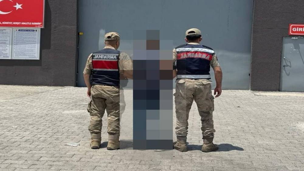 Şanlıurfa&rsquo;da uyuşturucu ticaretinden aranan h&uuml;k&uuml;ml&uuml; yakalandı
