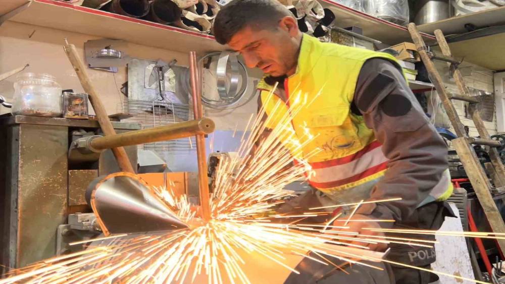 Van&rsquo;da soğuklar soba satışlarını erkene &ccedil;ekti
