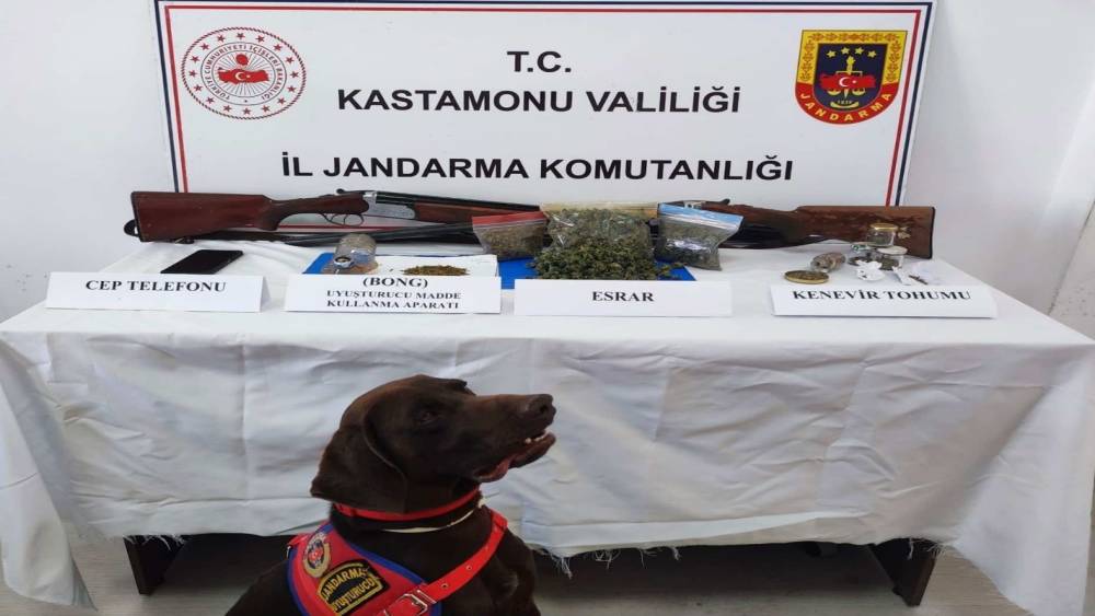 Kastamonu&rsquo;da uyuşturucu operasyonları: 2 g&ouml;zaltı
