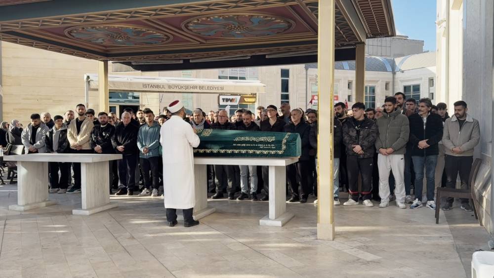 Avcılar&rsquo;daki kazada hayatını kaybeden kişi toprağa verildi
