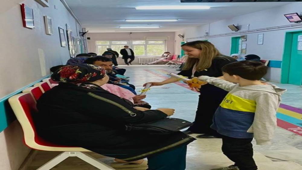 "D&uuml;nya &Ccedil;ocukluk &Ccedil;ağı Kanser G&uuml;n&uuml;" farkındalığı
