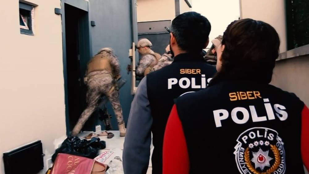 Gaziantep merkezli 14 ildeki dolandırıcılık operasyonunda g&ouml;zaltı sayısı 58&rsquo;e y&uuml;kseldi
