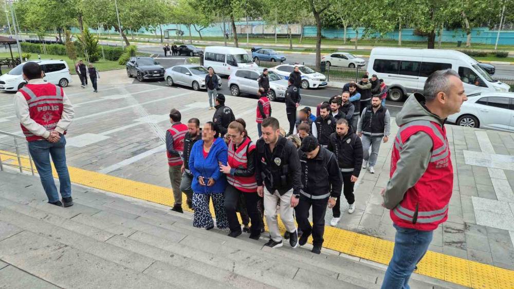 Tekirdağ&rsquo;da şafak operasyonu: 20 ş&uuml;pheli g&ouml;zaltında
