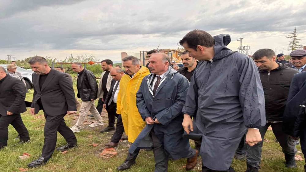 &Ccedil;orum Valisi Ali &Ccedil;algan: "Hasar b&uuml;y&uuml;k ama sevincimiz o ki can kaybımız yok, &ccedil;ok ş&uuml;k&uuml;r"
