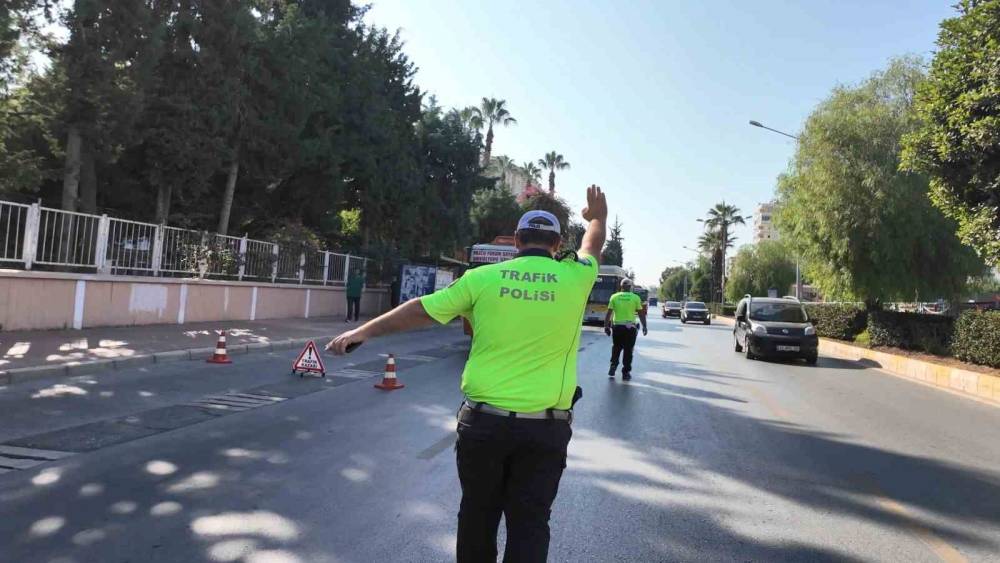 Mersin&rsquo;de trafikte kameralı sıkı denetim: 10 g&uuml;nde bin 413 s&uuml;r&uuml;c&uuml; ceza yedi

