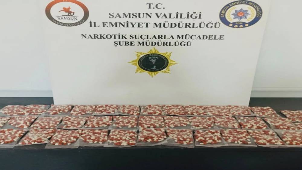 Samsun&rsquo;da 5 il&ccedil;ede uyuşturucu operasyonu: 10 kişi yakalandı
