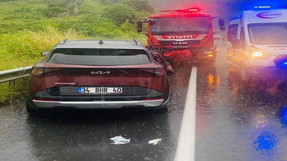 Ordu&rsquo;da 3 aracın karıştığı kazada 6 kişi yaralandı
