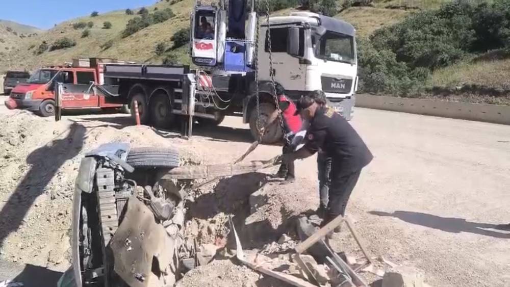 Y&uuml;ksekova&rsquo;da trafik kazası: 3 yaralı
