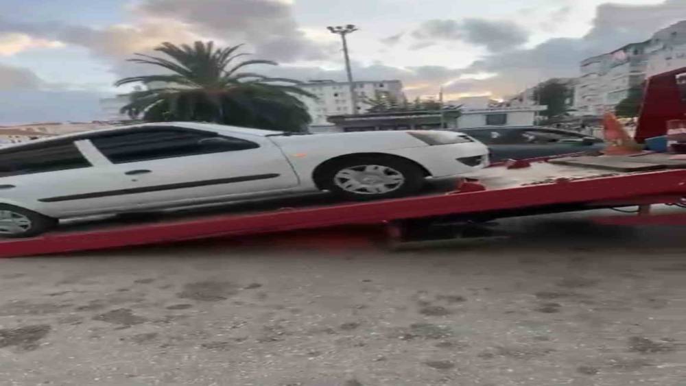 Samsun&rsquo;da korsan taksi denetimi: 2 araca 200 bin lira ceza
