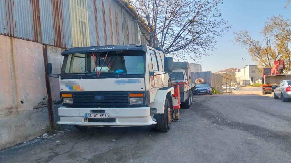 Pendik&rsquo;te ters y&ouml;nde vin&ccedil; kullanan s&uuml;r&uuml;c&uuml;ye 20 bin TL ceza
