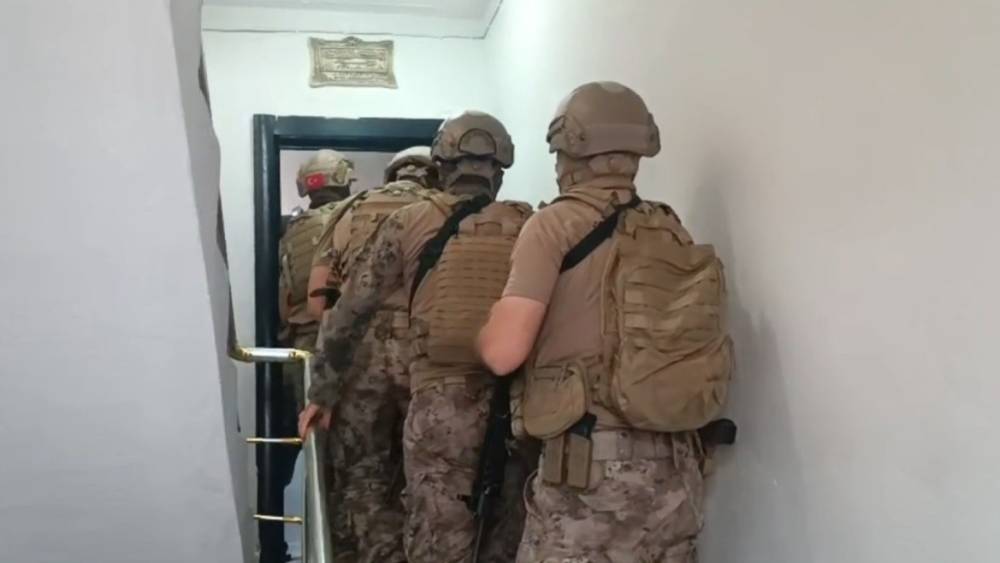 Sakarya merkezli 6 ilde &rsquo;Sokaklar G&uuml;vende&rsquo; operasyonu: 7 g&ouml;zaltı
