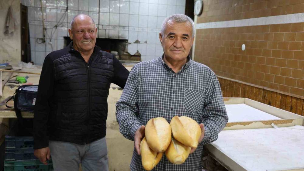 Kırşehir&rsquo;de ekmek zammını fırıncılar eksik, vatandaş fazla buldu
