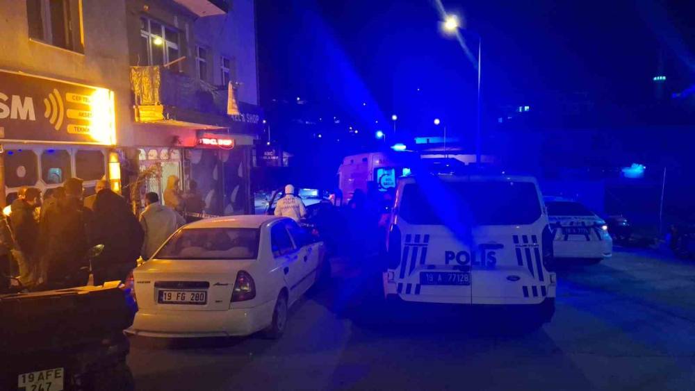 Metrelerce y&uuml;kseklikten beton zemine d&uuml;şen yaşlı adam hayatını kaybetti
