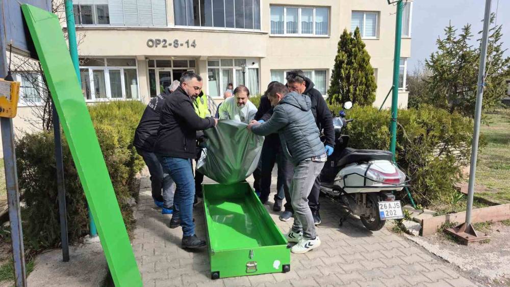 Eskişehir&rsquo;de yaşlı kadının ş&uuml;pheli &ouml;l&uuml;m&uuml;
