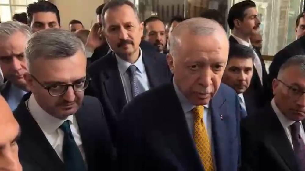 Cumhurbaşkanı Erdoğan: "Genel se&ccedil;imler zamanında yapılacak"
