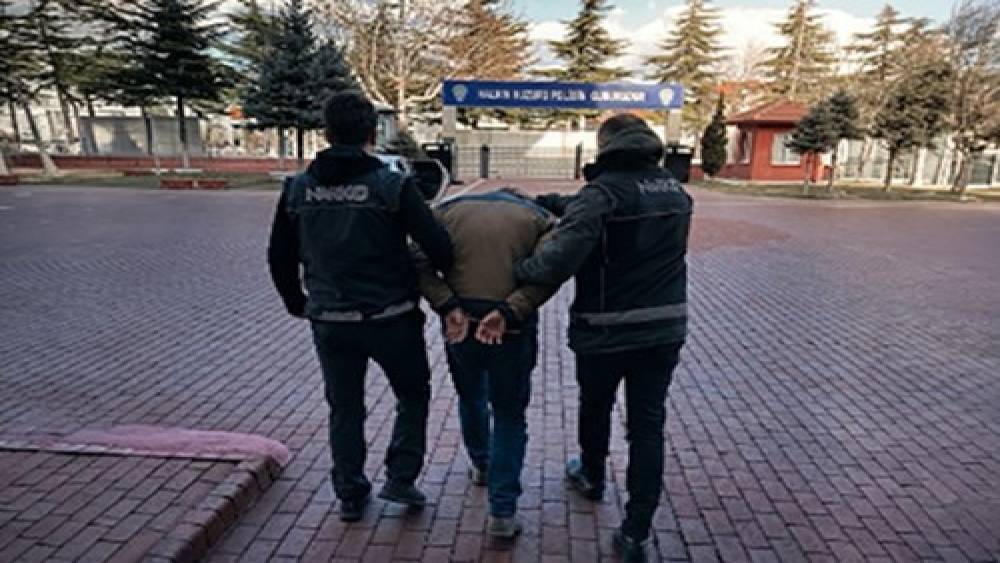 Isparta&rsquo;da 25 yıl aranan h&uuml;k&uuml;ml&uuml; yakalandı
