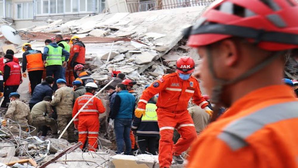 Malatya&rsquo;da 3 kişinin &ouml;ld&uuml;ğ&uuml; deprem davasında karar
