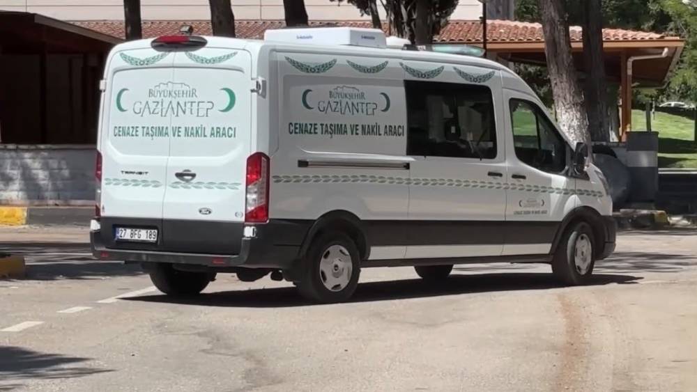 Kuyu temizliği yaparken elektrik akımına kapılan gen&ccedil; iş&ccedil;i hayatını kaybetti
