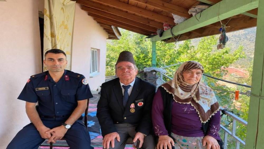 Bilecik&rsquo;te şehit yakınları ve gazilere vefa ziyareti
