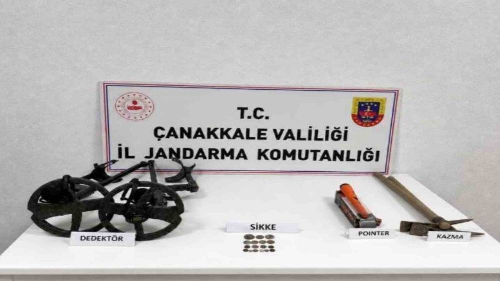 &Ccedil;anakkale&rsquo;de ka&ccedil;ak&ccedil;ılık operasyonları
