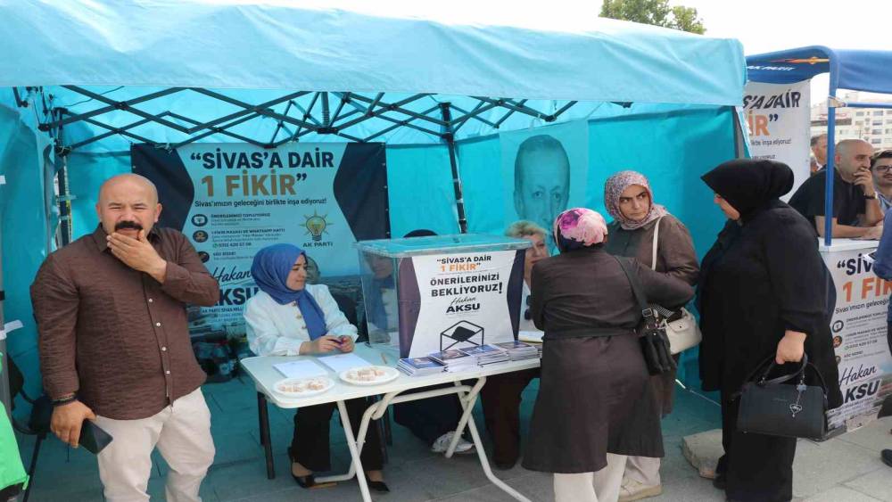AK Parti Sivas teşkilatından vatandaşlara "Sivas&rsquo;a Dair Bir Fikir" projesine katılım &ccedil;ağrısı
