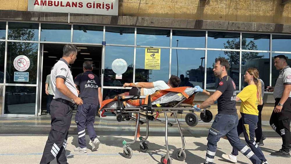Amca-yeğen kavgası kanlı bitti: 1 &ouml;l&uuml;, 1 yaralı
