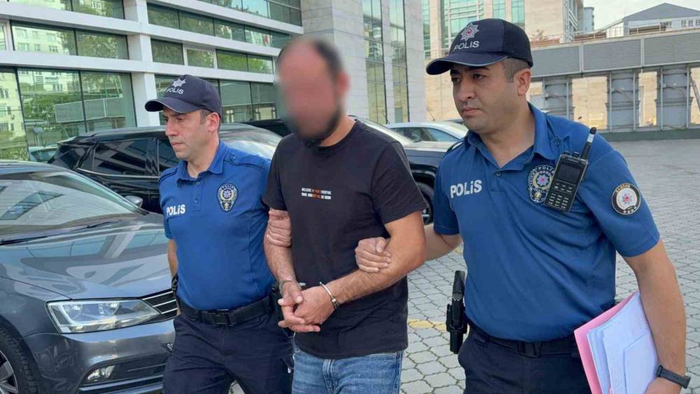 Kazada ağır yaralanan 17 yaşındaki &ccedil;ocuk hayatını kaybetti, s&uuml;r&uuml;c&uuml; tutuklandı
