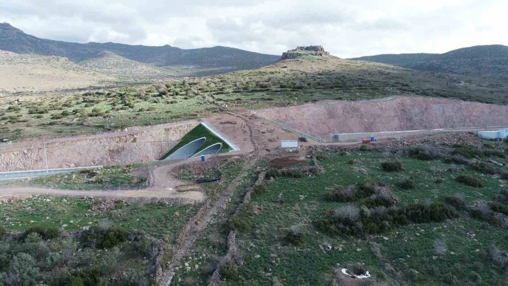 Karayolu ve demiryolunda 21 ekolojik k&ouml;pr&uuml; tamamlandı
