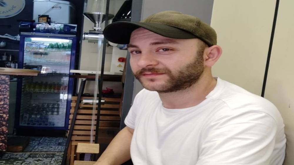 Bah&ccedil;ede &ccedil;alışırken d&uuml;şen şahıs hayatını kaybetti
