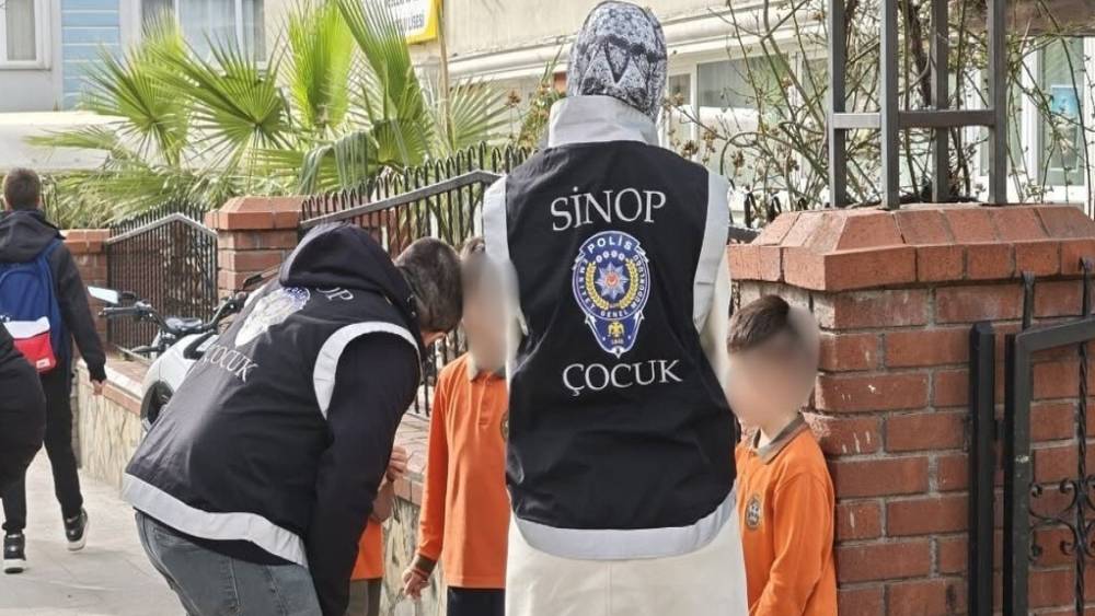 Sinop&rsquo;ta okul &ccedil;evrelerinde sıkı denetim
