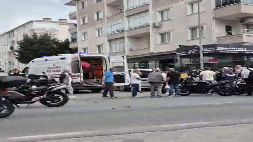 L&uuml;leburgaz&rsquo;da motosikletin &ccedil;arptığı yaya yaralandı

