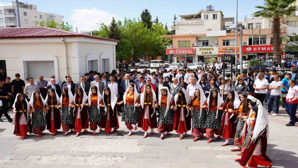 Kahta&rsquo;da "Gen&ccedil;lik Haftası" y&uuml;r&uuml;y&uuml;ş&uuml;
