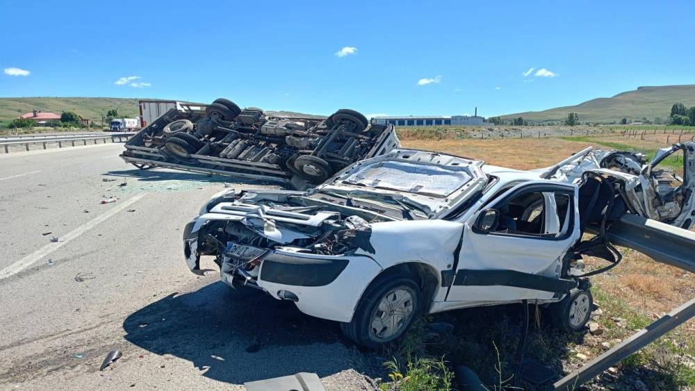 Erzurum kent merkezinde altı ayda 745 &ouml;l&uuml;ml&uuml;-yaralamalı  trafik  kazası
