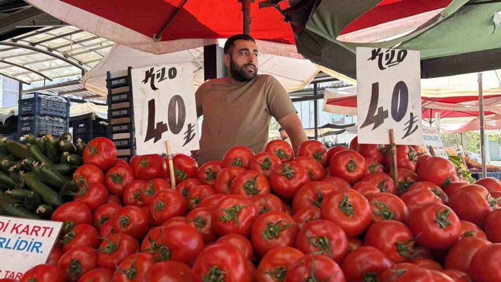 Kayseri&rsquo;de semt pazarlarındaki fiyatlar y&uuml;z g&uuml;ld&uuml;r&uuml;yor
