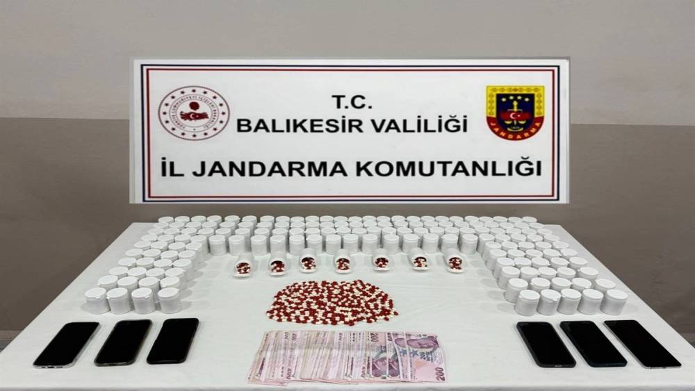 Balıkesir&rsquo;de uyuşturucu operasyonu: 6 tutuklama
