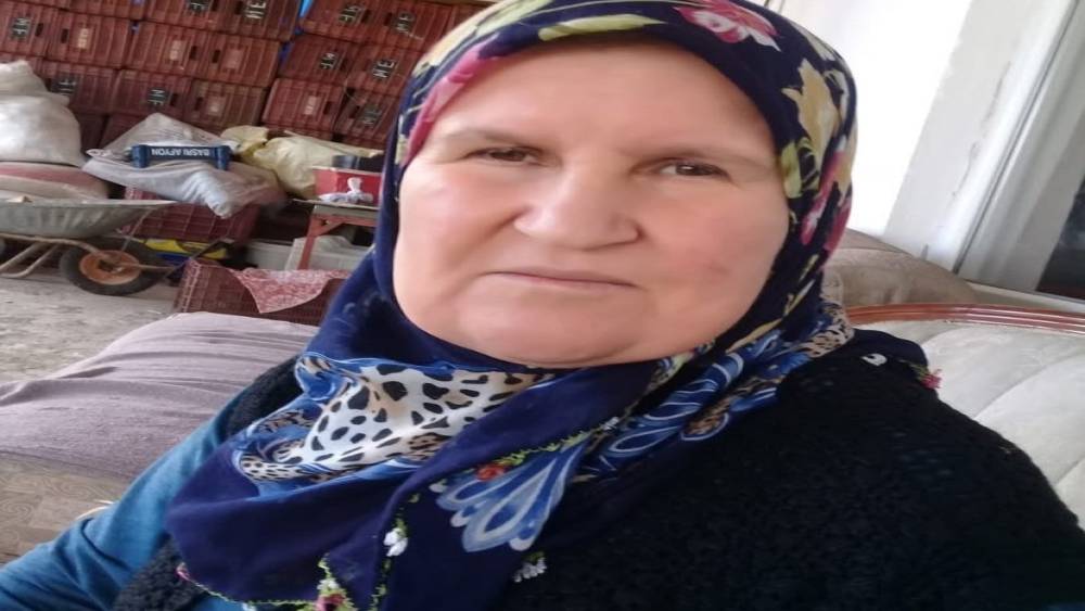 Antalya&rsquo;da &ouml;ld&uuml;r&uuml;len 3 kişinin cenazeleri yakınlarına teslim edildi
