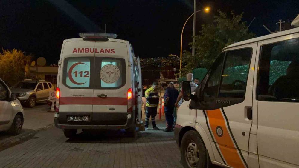Denize d&uuml;şen &uuml;niversite &ouml;ğrencisini ekipler kurtardı
