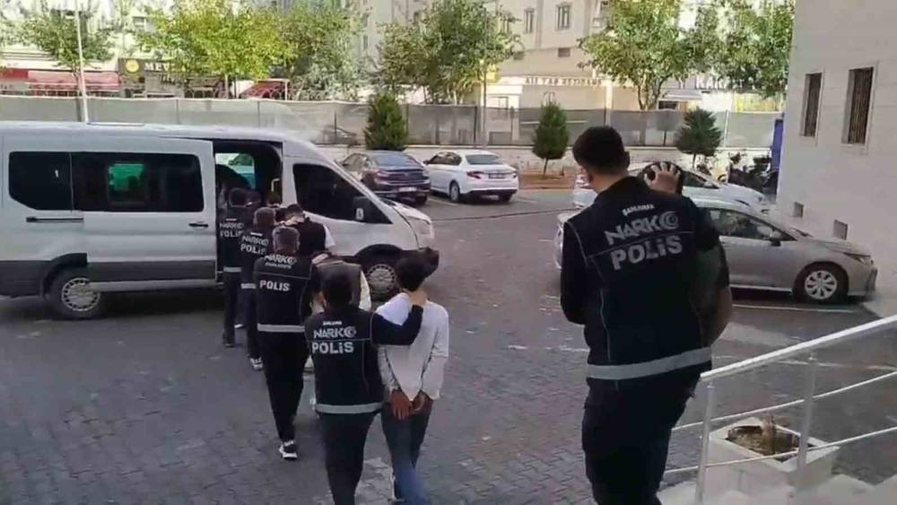 Şanlıurfa&rsquo;da uyuşturucu operasyonunda 13 tutuklama
