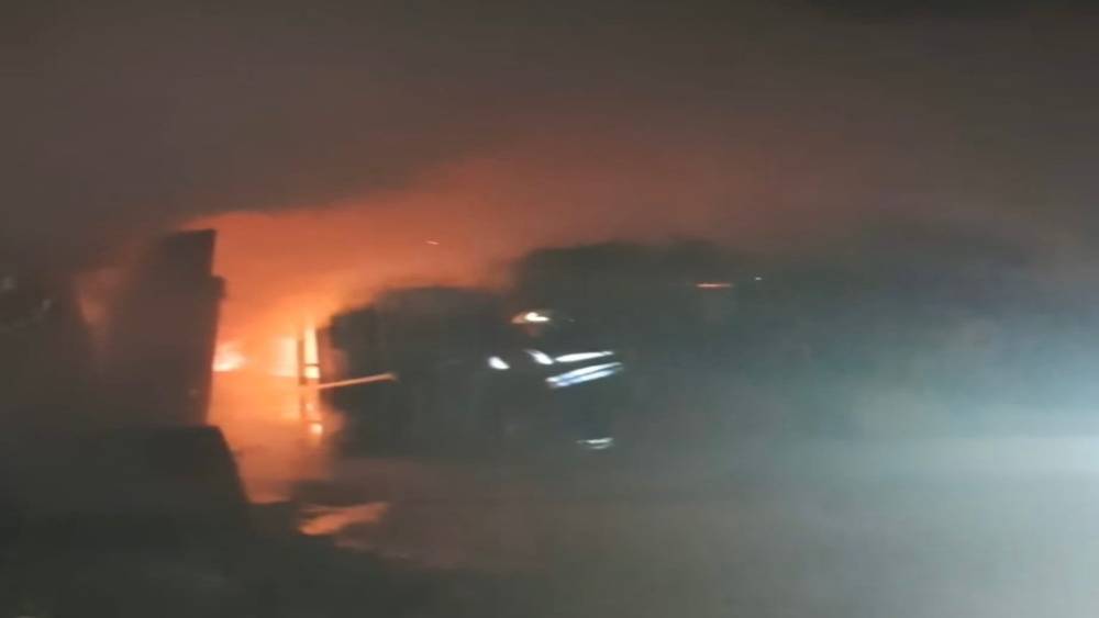 Hatay&rsquo;da konteyner alevlere teslim oldu
