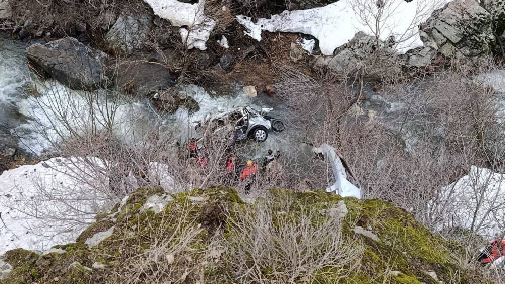 G&uuml;roymak&rsquo;ta feci kaza: 3 &ouml;l&uuml;, 5 ağır yaralı
