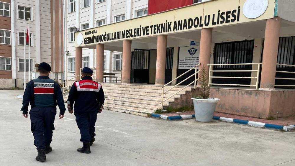 Manisa&rsquo;daki okullarda g&uuml;venlik &ouml;nlemleri artırıldı
