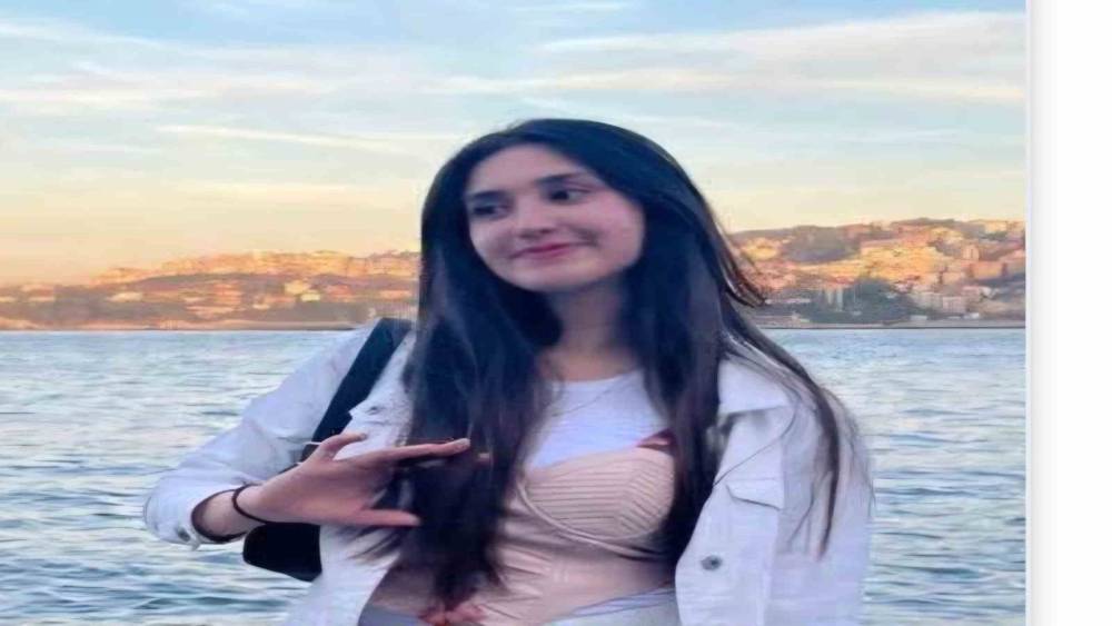 Devrek&rsquo;te kamyonun &ccedil;arptığı gen&ccedil; kız hayatını kaybetti
