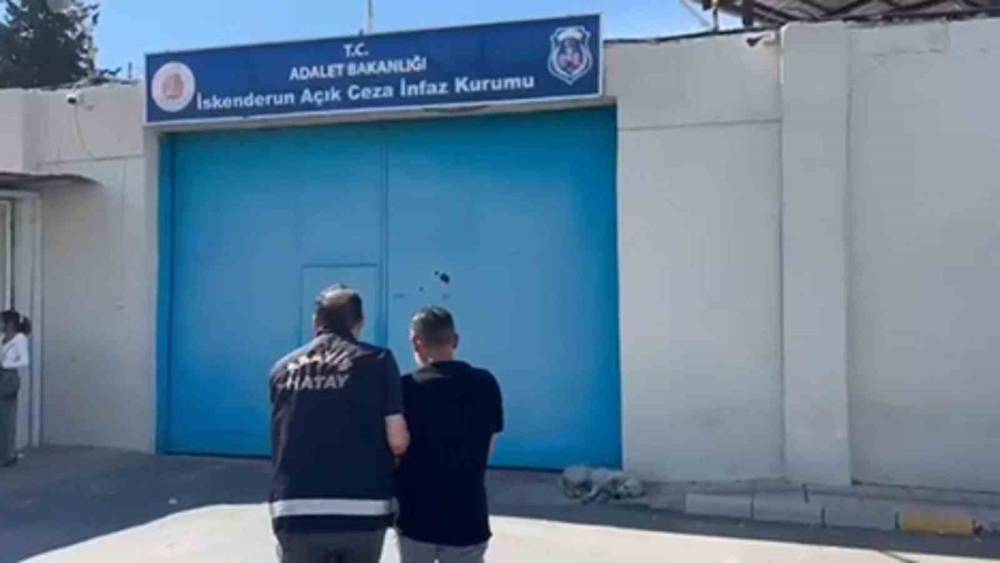 Arsuz&rsquo;da hapis cezası bulunan şahıs yakalandı
