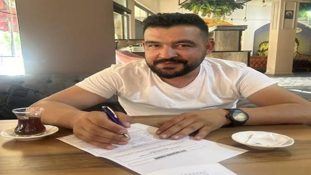 Kazada hurdaya d&ouml;nen otomobilin s&uuml;r&uuml;c&uuml;s&uuml; hastanede hayatını kaybetti
