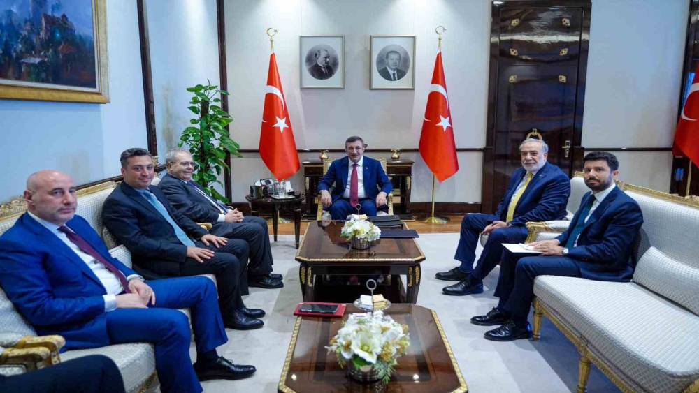 Cumhurbaşkanı Yardımcısı Yılmaz, L&uuml;bnan Başbakan Yardımcısı Mitri ile g&ouml;r&uuml;şt&uuml;
