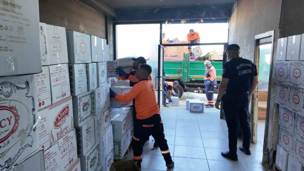 Gaziantep&rsquo;te 2 ton bozuk kuru pasta imha edildi
